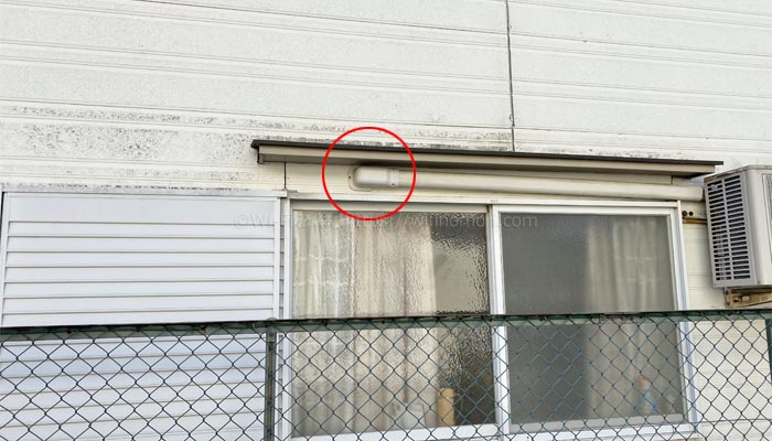 エアコンダクトを利用して光回線を家の中へ引き込む