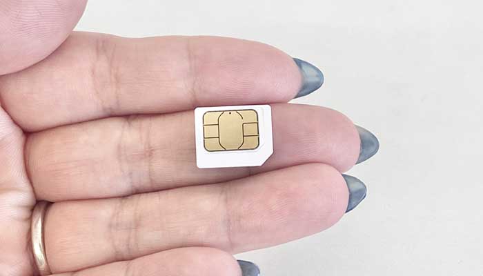 microサイズのSIMカード