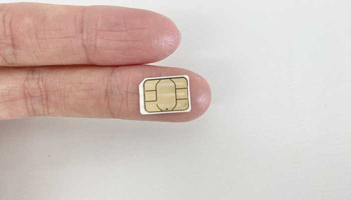 nanoサイズのSIMカード