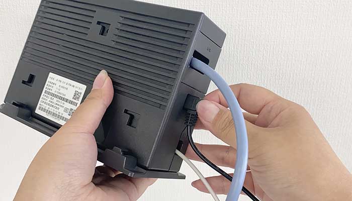 【転用・事業者変更】ONUの電源を入れる