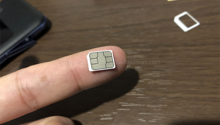SIMカードは1番小さいサイズに切り取る